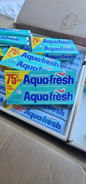 05310032205 AQUAFRESH Aqua Double Pack Toothpaste Movie Prop