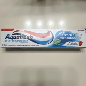 054563045867 AQUAFRESH Minty Triple Toothpaste Tubes