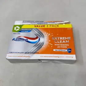 33873 AQUAFRESH Extreme Clean Whitening Action Toothpaste
