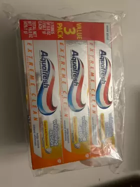 445018277229 AQUAFRESH Extreme Clean Whitening Action Pack