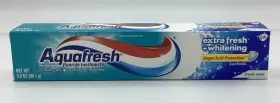 B01F1760HS AQUAFRESH Sg Pack Whitening Toothpaste Travel