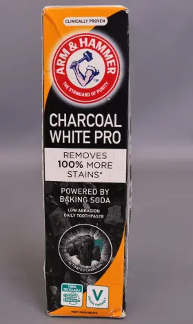 010724532041 ARM HAMMER Toothpaste Removes Stains