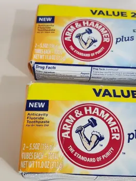 033200976738 ARM HAMMER Therabreath Whitening Icy Toothpaste #2