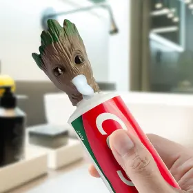 445036713778 BONNECHANCE Baby Groot Toothpaste Topper Cap Am