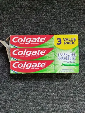035000473844 COLGATE Sparkling Fluoride Toothpaste Zing Pack