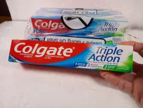 035000511126 COLGATE Triple Action Fluoride Toothpaste
