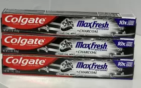 035000983282 COLGATE Maxfresh Whitening Toothpaste Freshens
