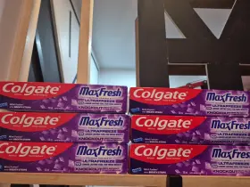 058000142336 COLGATE Maxfresh Flouride Toothpaste Ultrafreeze
