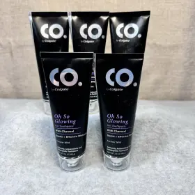 827854001591 COLGATE Oh Glowing Toothpaste Forever
