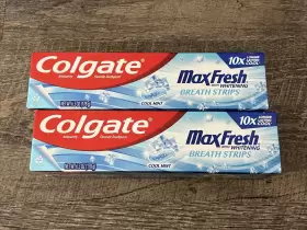 99667-1 COLGATE Maxfresh Whitening Breath Strips Toothpaste