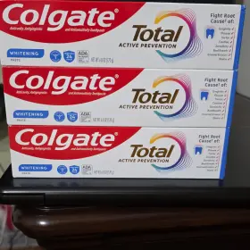 US561D COLGATE Total Whitening Fluoride Toothpaste