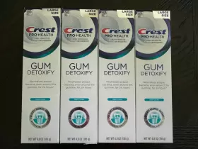 030772112571 CREST Pro Gum Detoxify Clean Toothpaste