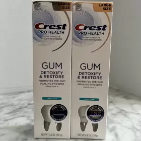 030772112717 CREST Pro Gum Detoxify Restore Clean Toothpaste