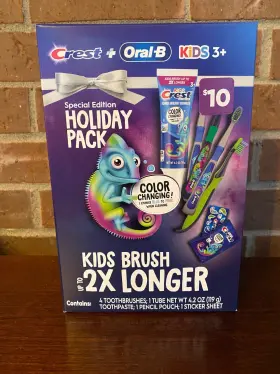 069055140451 CREST Oral Cavity Kids Holiday Dental Kit
