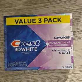 21218542 CREST Whitening Radiant Fluoride Toothpaste Pack