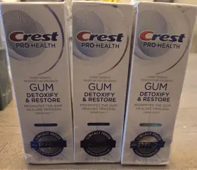 3055GR CREST Pro Gum Detoxify Restore Clean Toothpaste