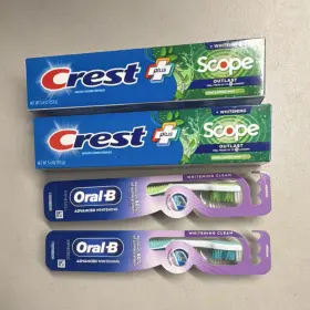 90785 CREST Scope Whitening Oral Advanced Toothbrushes