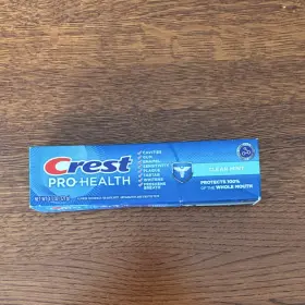 LOT3182GF CREST Pro Fluoride Toothpaste Clean Whitening