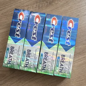 LOT5268TNR CREST Clean Breath Spearmint Toothpaste