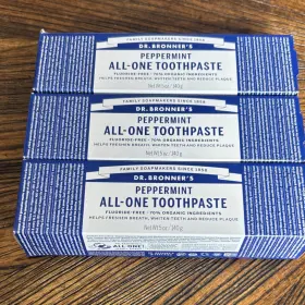 1878750077 DR. BRONNERS Fluoride Peppermint Toothpaste Pack