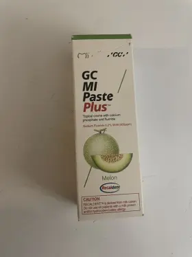 695-8537 GC Paste Melon Toothpaste Sodium Fluoride Ppm Tube