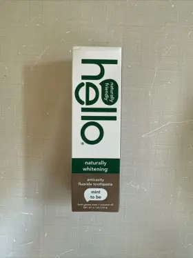 819156020233 HELLO Anticavity Naturally Whitening Fluoride