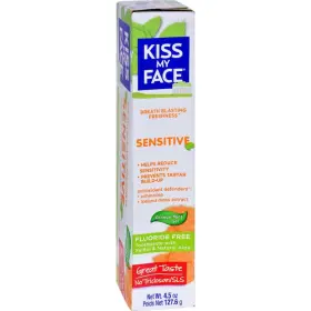 3552 KISS MY FACE Fluoride Sensitive Toothpaste