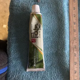 FK2001 LG HOUSEHOLD HEALTH CARE Salt Toothpaste Breath