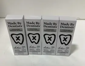 MBD002 MADE BY DENTISTS Ultra Whitening Toothpaste