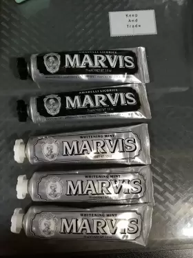 004395110155 MARVIS Toothpaste Whitening Amarelli Licorice