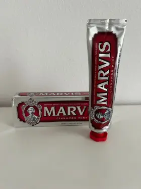 004395111367 MARVIS Cinnamon Italian Creamy Toothpaste Spicy