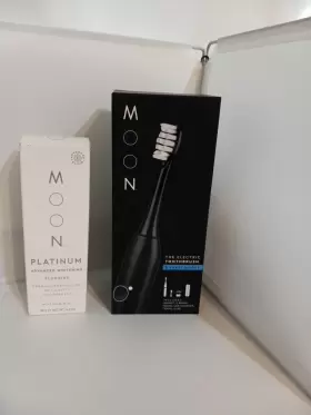 850000948839 MOON ORAL CARE Platinum Advanced Whitening Anti