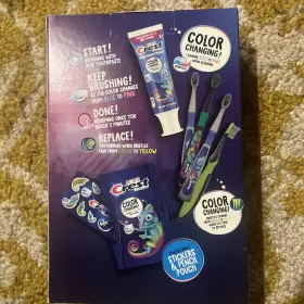3081642954 ORAL B Crest Holiday Pack Brushes Toothpaste Pouch #2