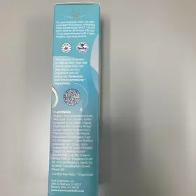 860124000177 ORAL ESSENTIALS Lumineux Whitening Toothpaste #2