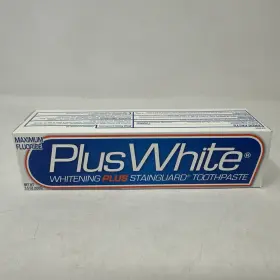 018515272577 WHITENING Stainguard Toothpaste Movie Prop
