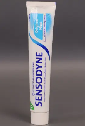 000347080685 SENSODYNE Care Toothpaste Sensitive