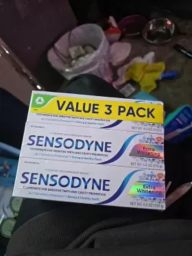 310158357483 SENSODYNE Pronamel Whitening Strengthening