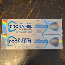 KG3E SENSODYNE Pronamel Gentle Whitening Toothpaste
