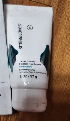 12077 SMILEACTIVES Tartar Control Toothpaste Vanilla