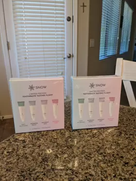 850013789788 SNOW Toothpaste Tasting Flight Flavors Tubes
