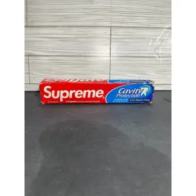 019890678 SUPREME Colgate Cavity Toothpaste