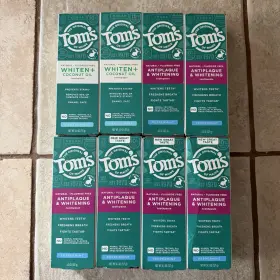 5318UST11D TOMS OF MAINE Whiten Coconut Oil Antiplaque Pack