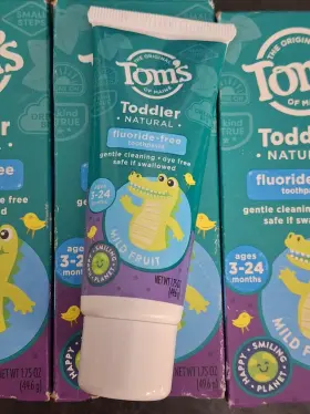 PS0043077 TOMS OF MAINE Toothpaste Natural Toothbrush Toddler