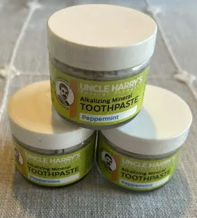 100063152 UNCLE HARRYS Peppermint Toothpaste Jar