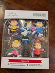 Hallmark Peanuts Mini Ornament Set Of 5 W/ Christmas Tree Topper Snoopy Charlie. Fixed Price $16.99.